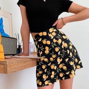 Philosophy Lemon Print Skirt Women's Size 4 Black Yellow & Green Mini Casual S